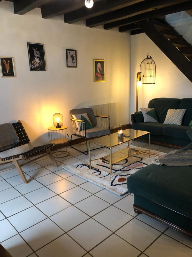 Gite A La Ferme Chaleureux Avec Cheminee Preveranges Luaran gambar